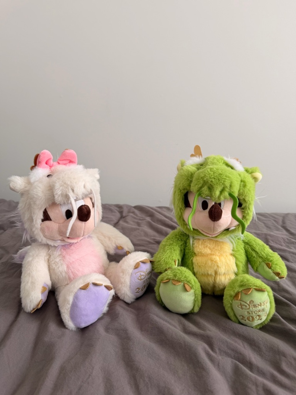Tokyo Disney Store 2024 special edition (sold as a pair)